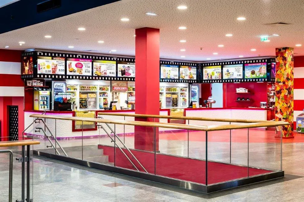 Hollywood Megaplex SCN