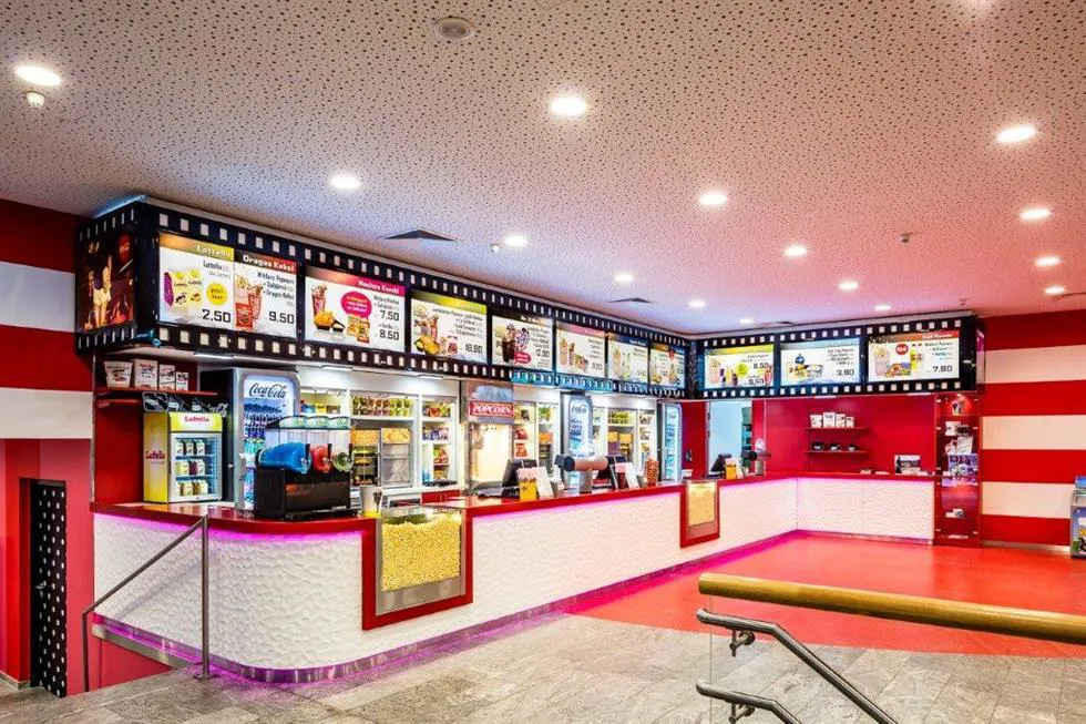 Hollywood Megaplex SCN